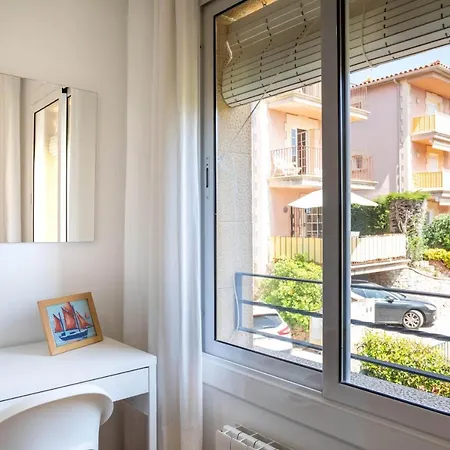Bonita Con Jardin Privado Y Piscina Comunitaria *