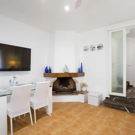 Bonita Con Jardin Privado Y Piscina Comunitaria Calella De Palafrugell
