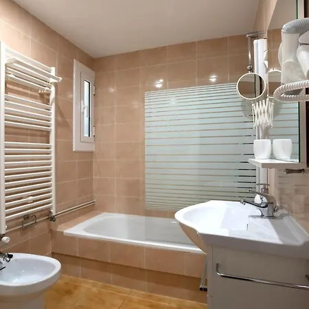 Bonita Con Jardin Privado Y Piscina Comunitaria * Calella De Palafrugell