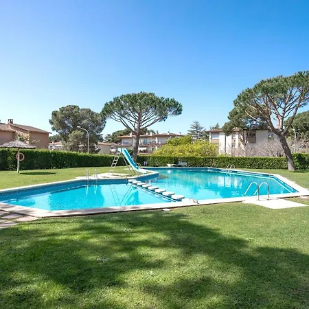 Holiday home Bonita Con Jardin Privado Y Piscina Comunitaria *