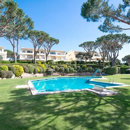 Bonita Con Jardin Privado Y Piscina Comunitaria *