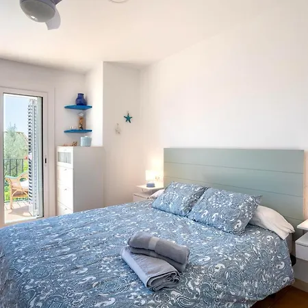 Holiday home Bonita Con Jardin Privado Y Piscina Comunitaria *