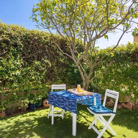 Bonita Con Jardin Privado Y Piscina Comunitaria Holiday home *