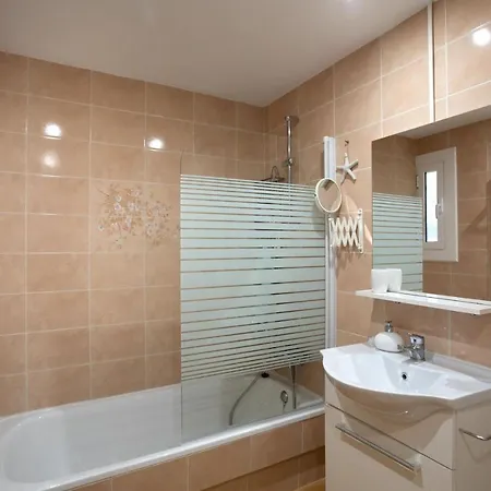 Bonita Con Jardin Privado Y Piscina Comunitaria Holiday home