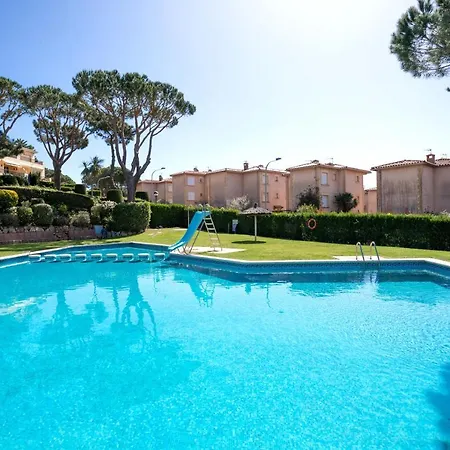 Bonita Con Jardin Privado Y Piscina Comunitaria Holiday home *